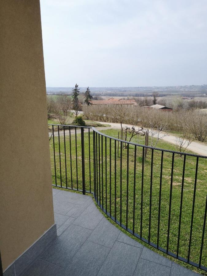 La Casa In Rivalta Villa Verduno Buitenkant foto