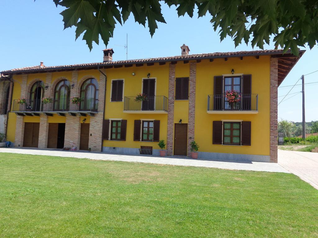 La Casa In Rivalta Villa Verduno Buitenkant foto