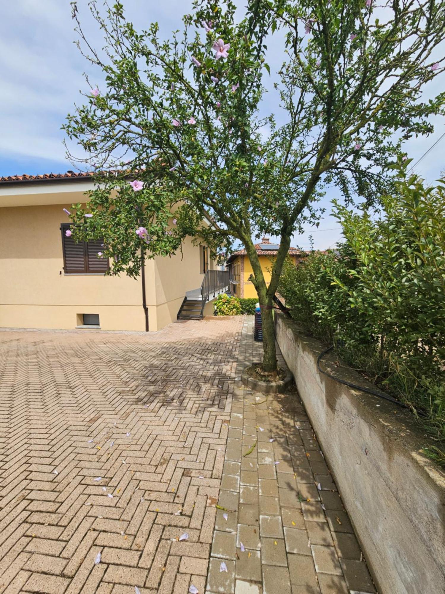La Casa In Rivalta Villa Verduno Buitenkant foto