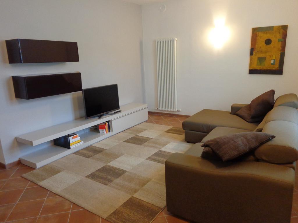 La Casa In Rivalta Villa Verduno Kamer foto